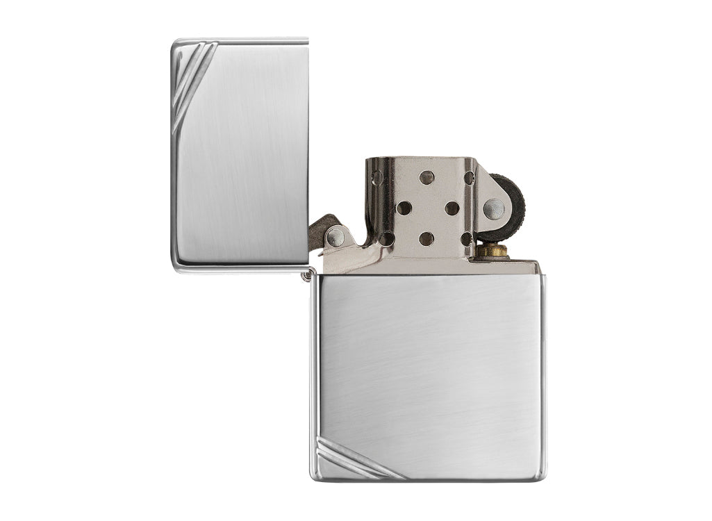 Zippo High Polish Chrome Vintage Lighter